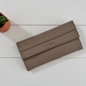 Sephora makeup brush holder